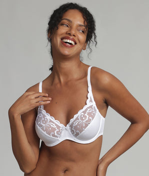 Underwired bra in white Essential Elegance Embroidery