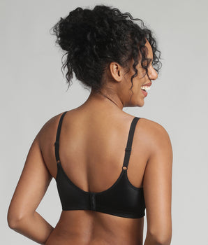 Non-wired bra in black Essential Support