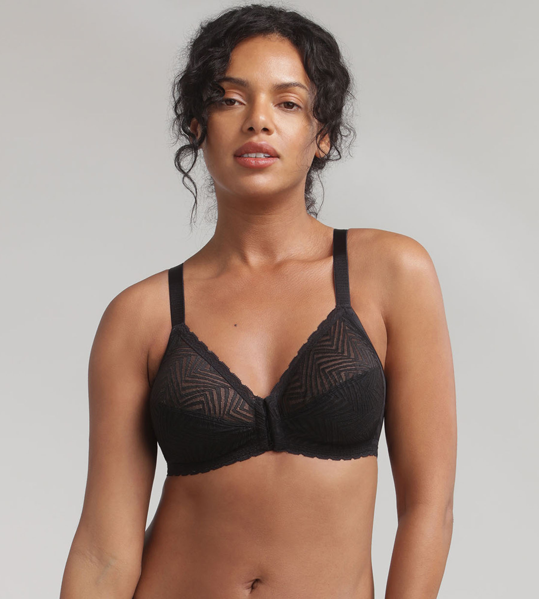 Buy Victoria's Secret Black Smooth Lightly Lined Full Cup Bra from Next  Latvia