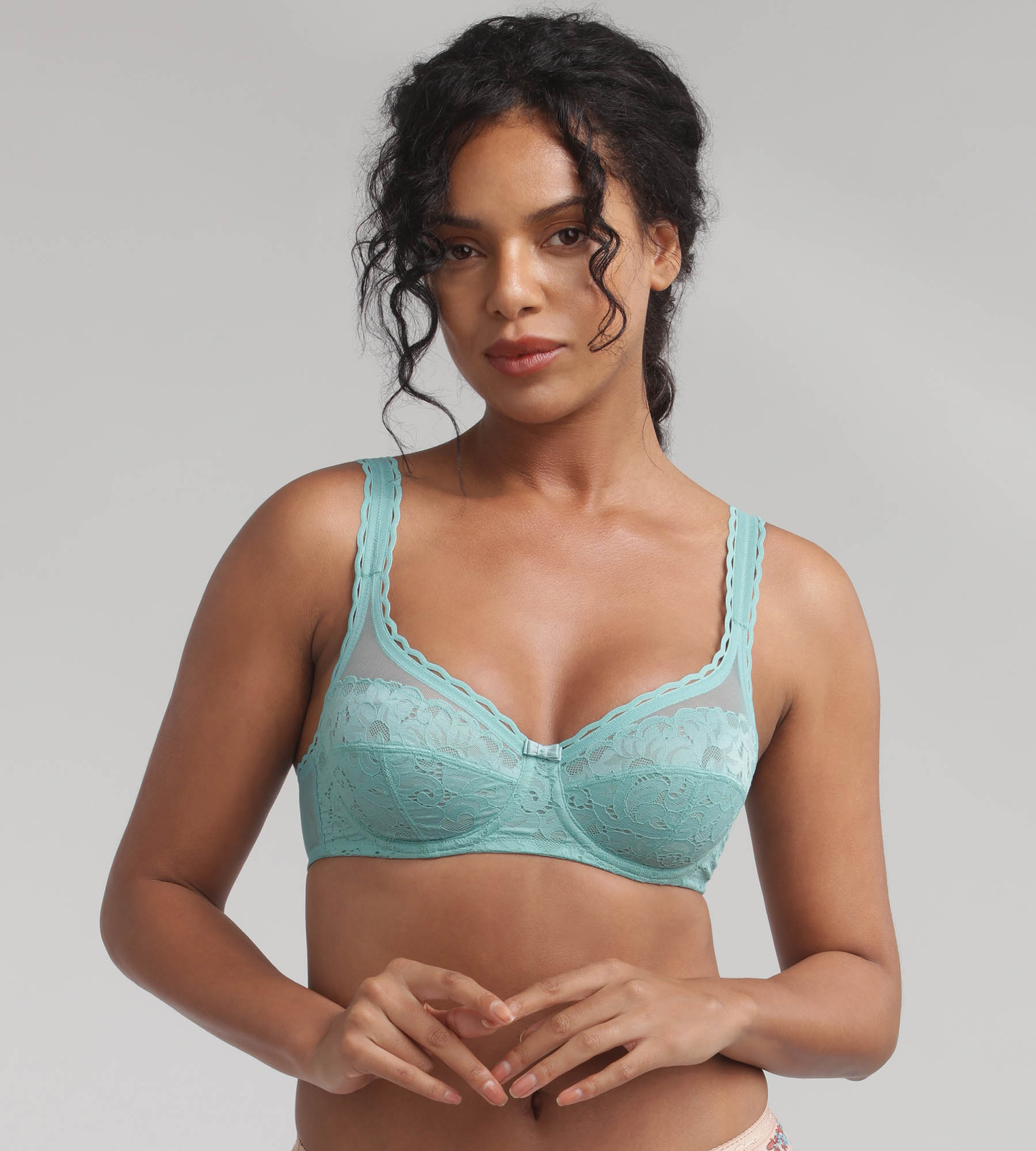New Collection: Lingerie and bras